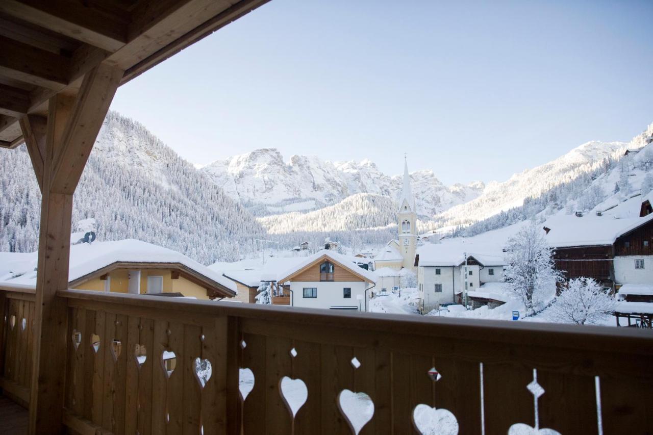 Berghotel Sanvi San Martino in Badia Exterior photo